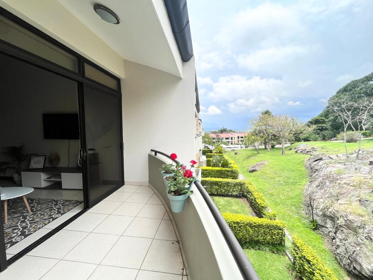 Cr Mariposa Rentals Comfortable Penthouse, Ac, Pool, Gym, Tennis سانتا آنا المظهر الخارجي الصورة