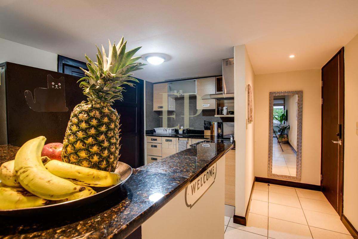 Cr Mariposa Rentals Comfortable Penthouse, Ac, Pool, Gym, Tennis سانتا آنا المظهر الخارجي الصورة